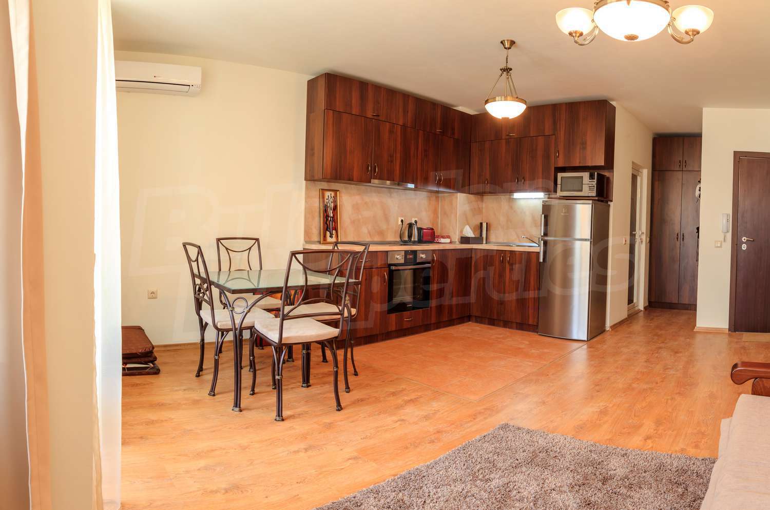 Gallery Picture 24