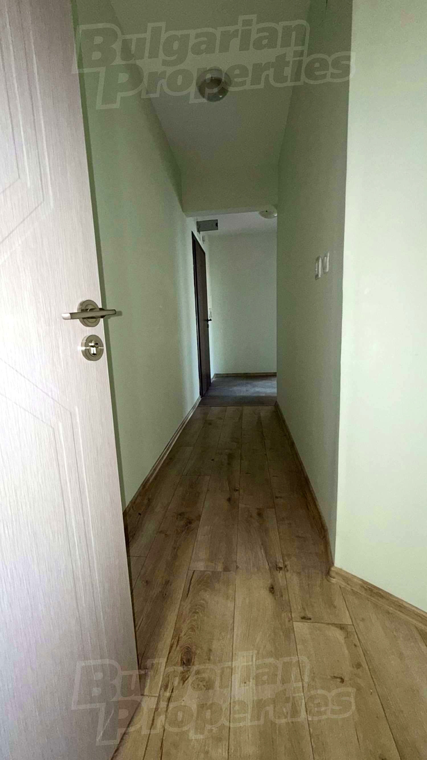 Gallery Picture 5