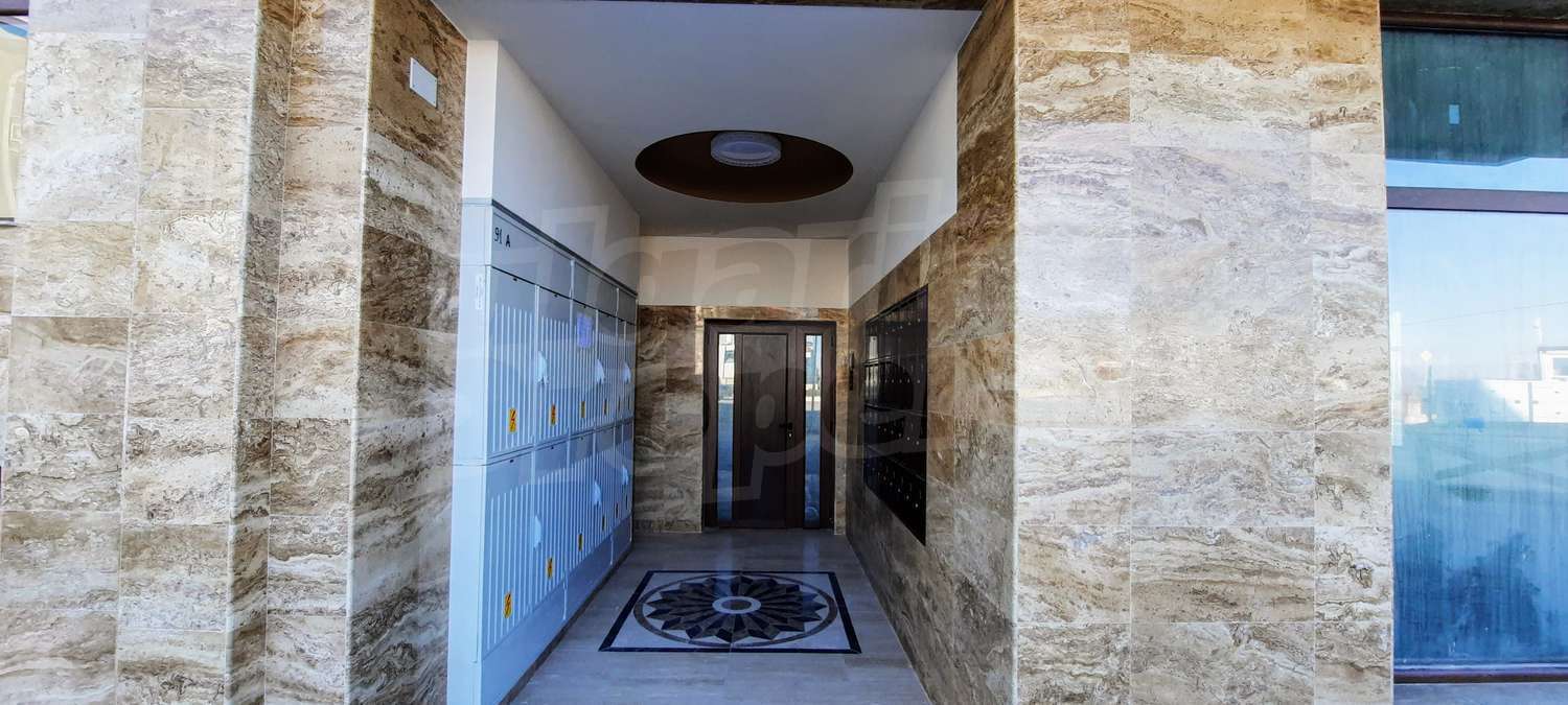 Gallery Picture 3