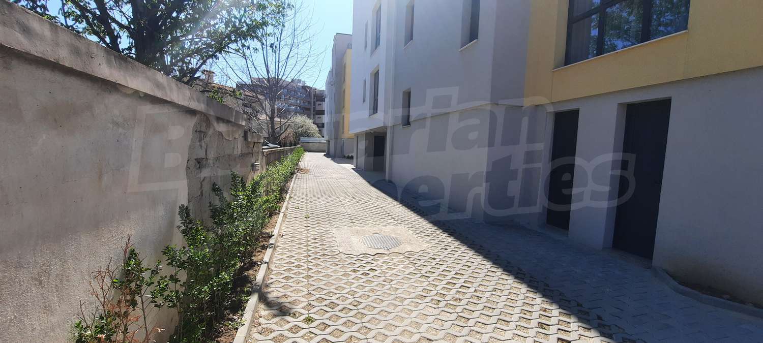 Gallery Picture 11