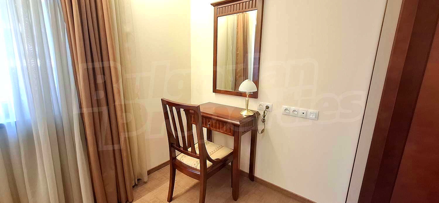 Gallery Picture 10