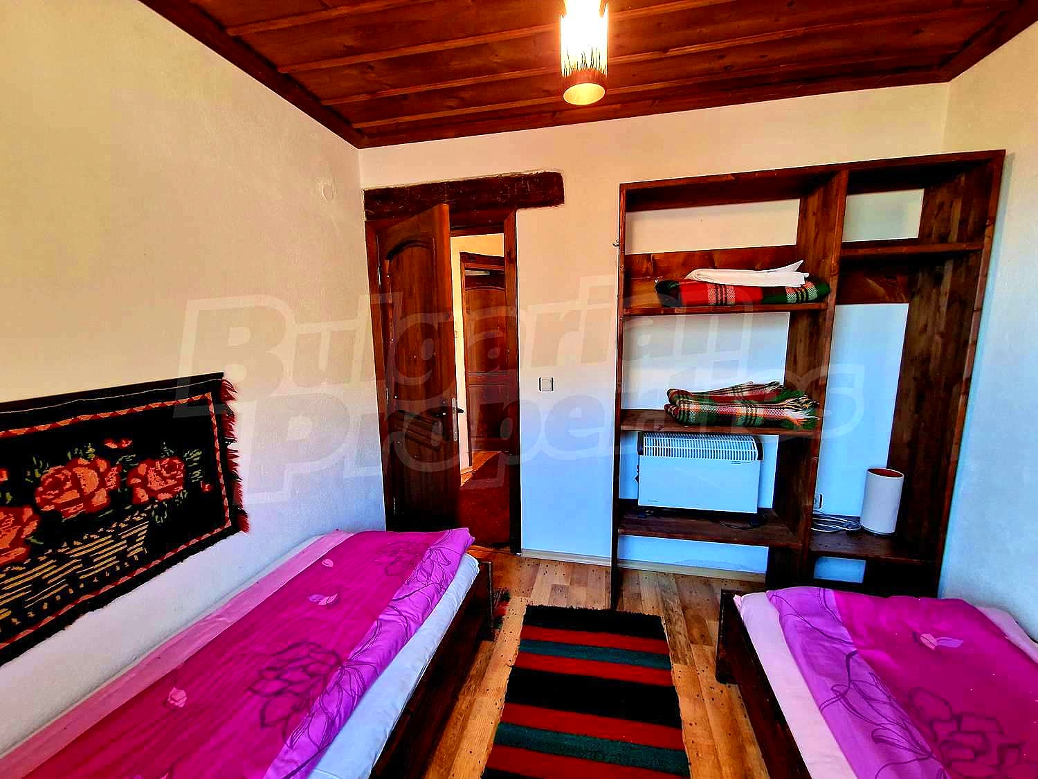 Gallery Picture 10