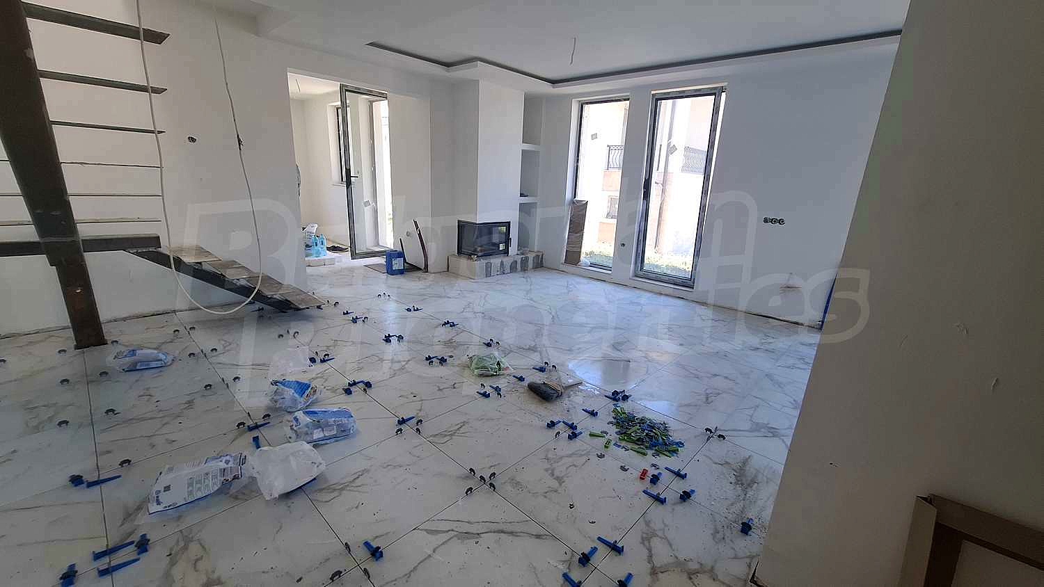Gallery Picture 4