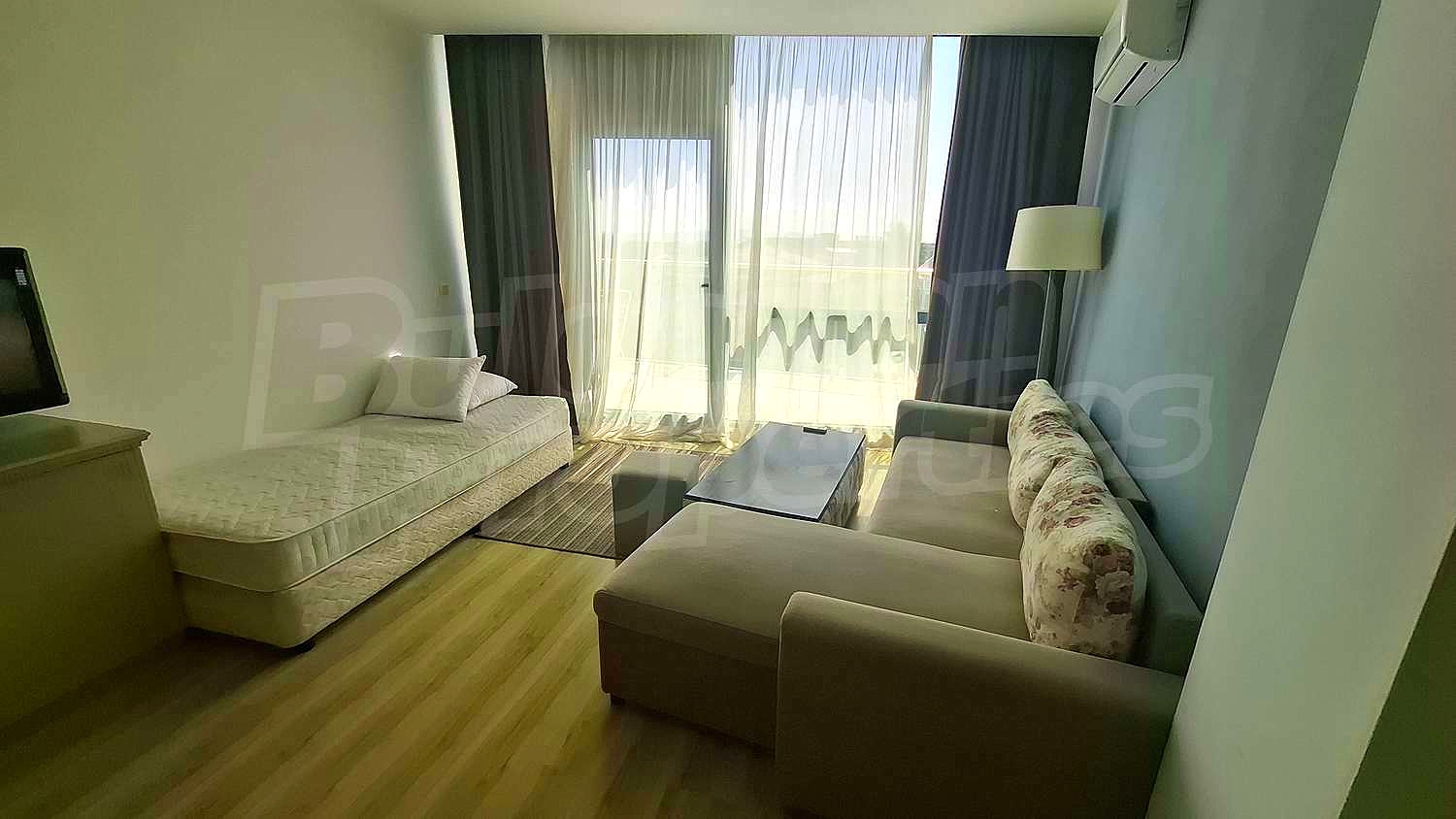 Gallery Picture 2
