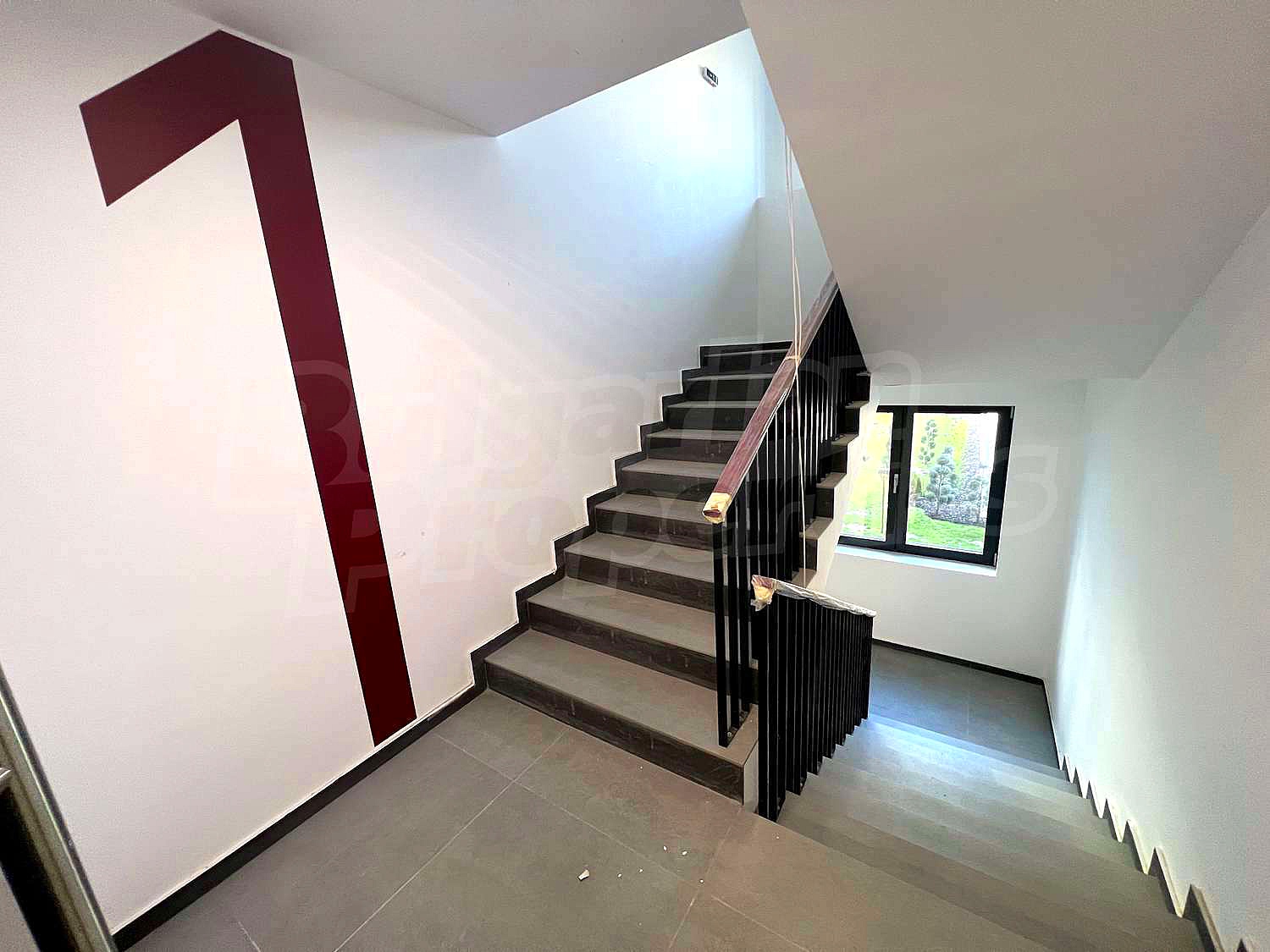 Gallery Picture 13