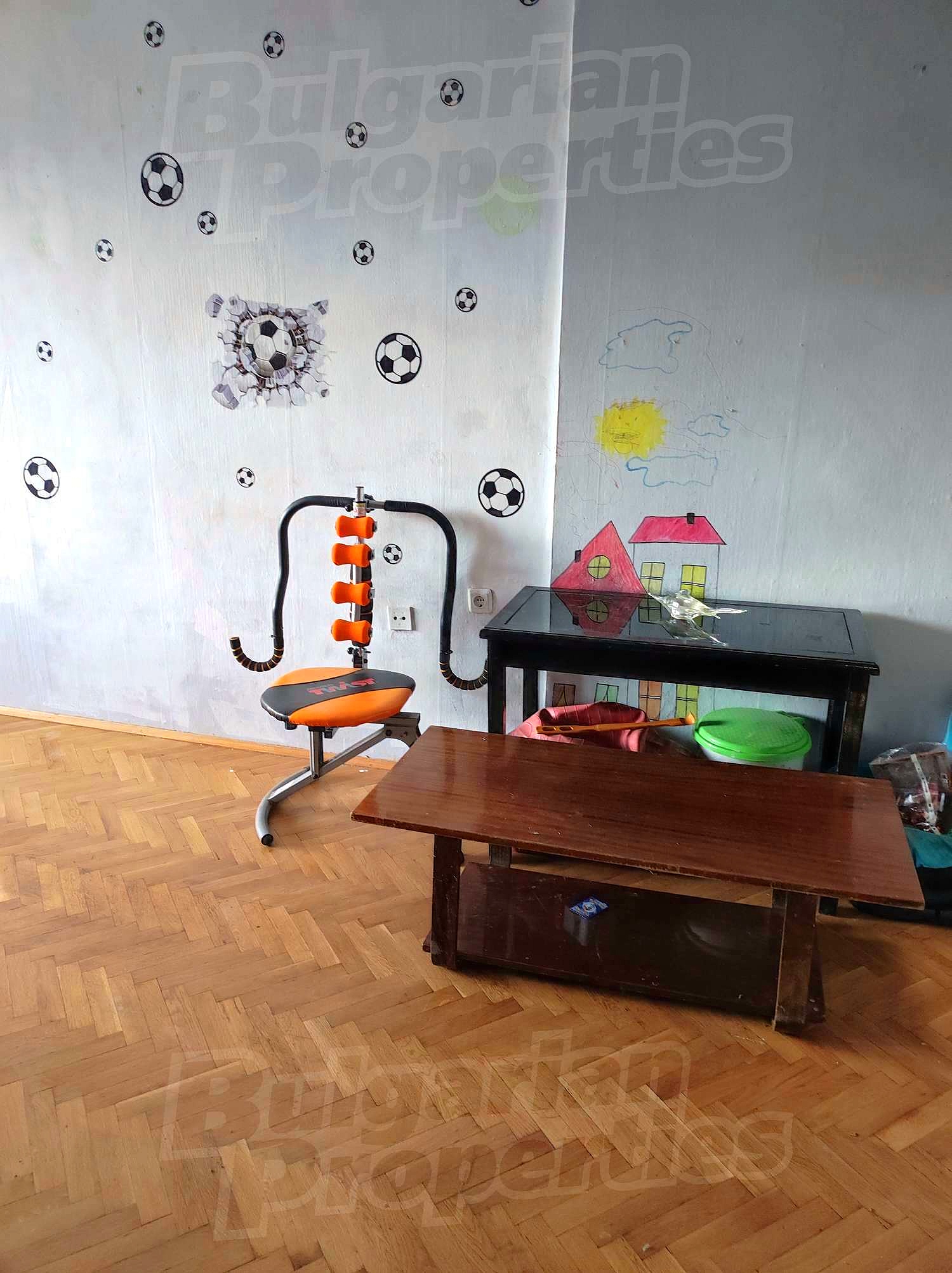 Gallery Picture 15