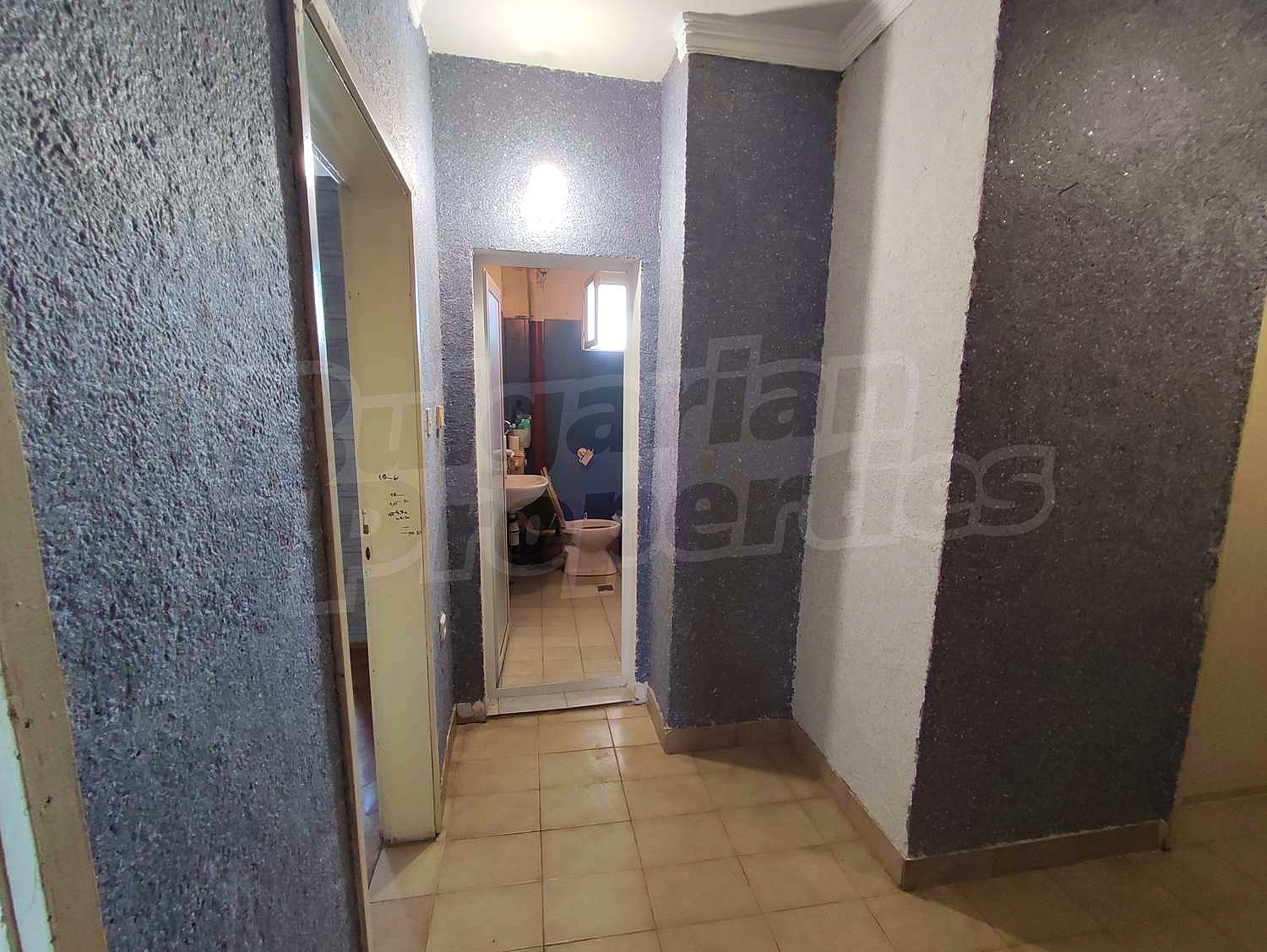 Gallery Picture 10