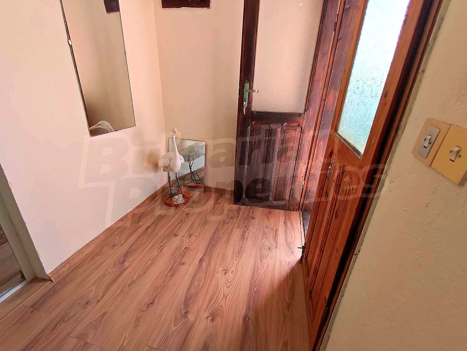 Gallery Picture 12