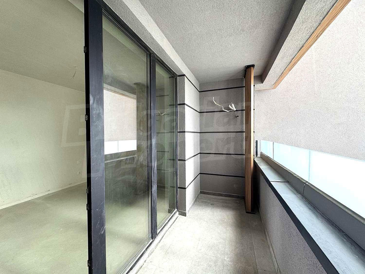 Gallery Picture 18