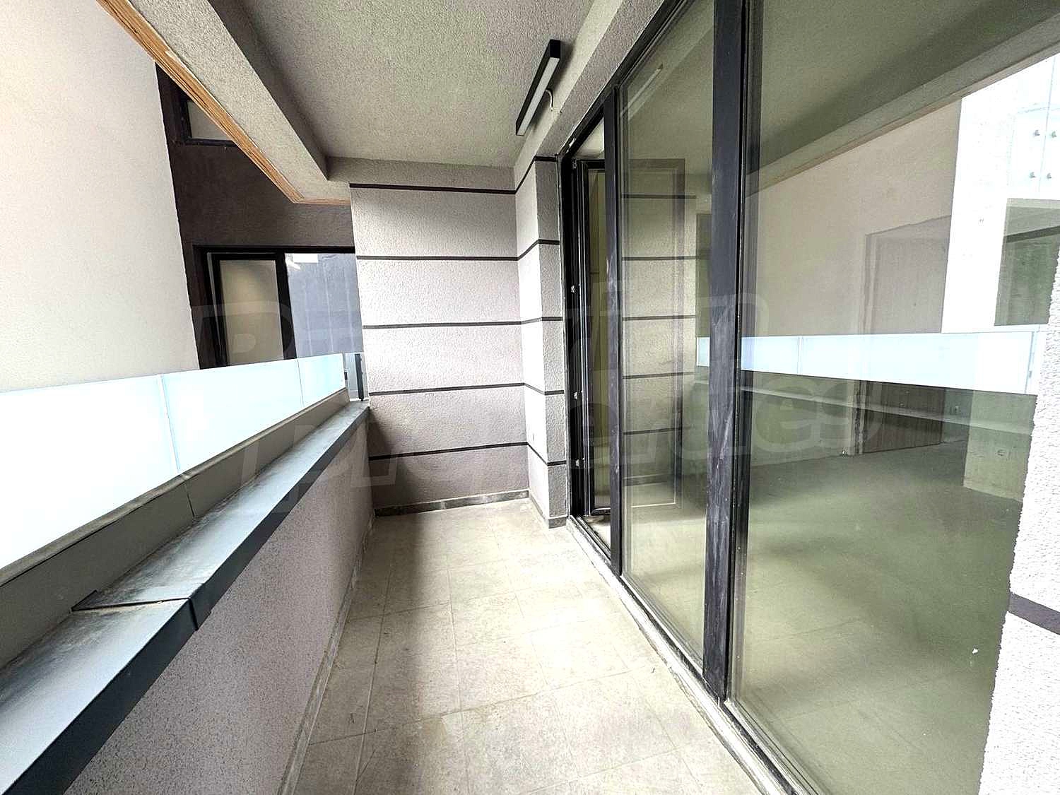 Gallery Picture 7