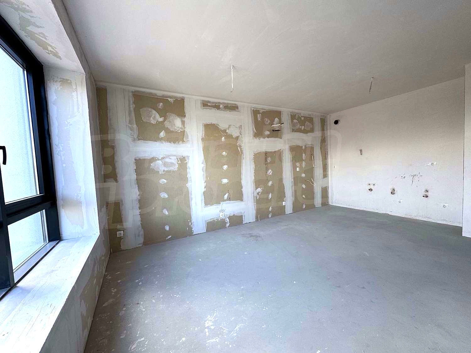 Gallery Picture 8