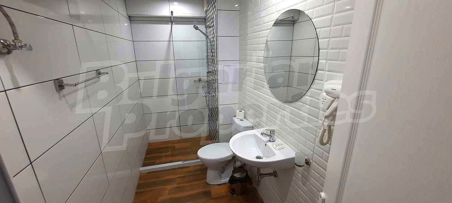Gallery Picture 33