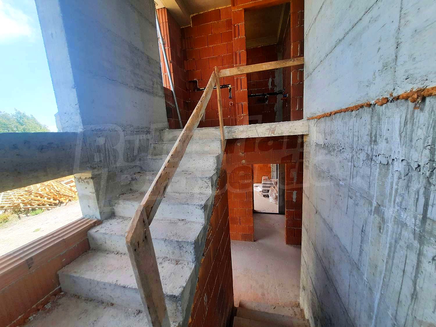 Gallery Picture 15