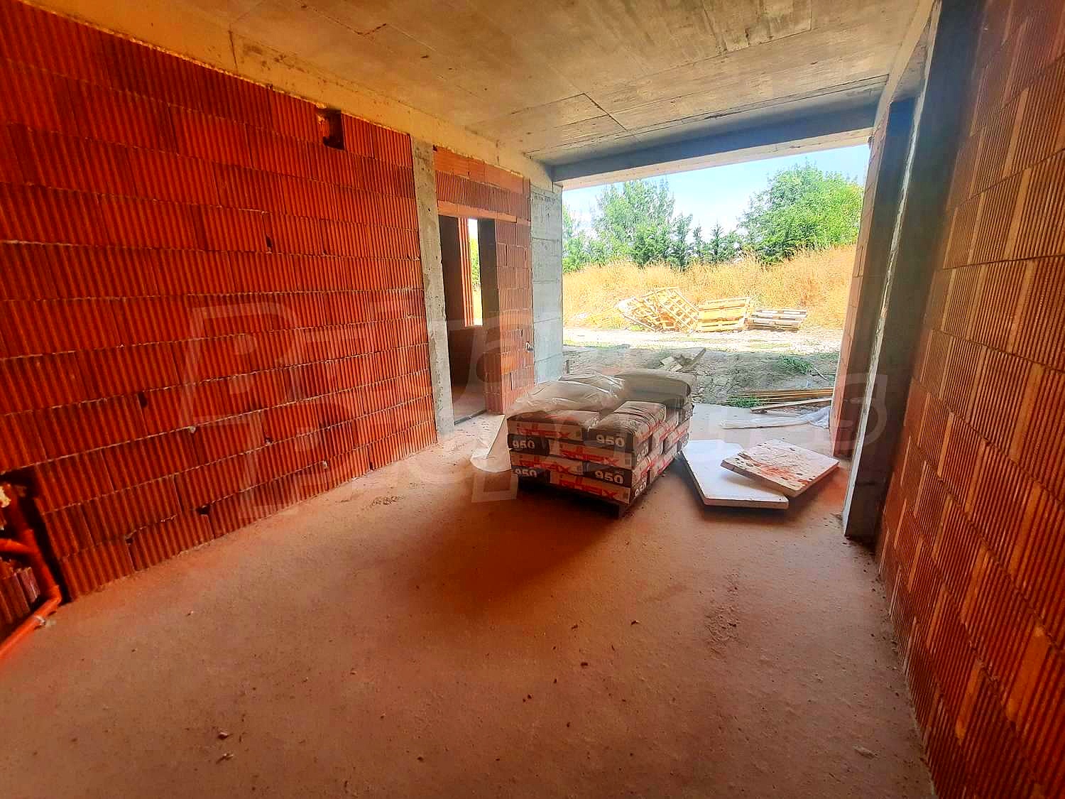 Gallery Picture 12