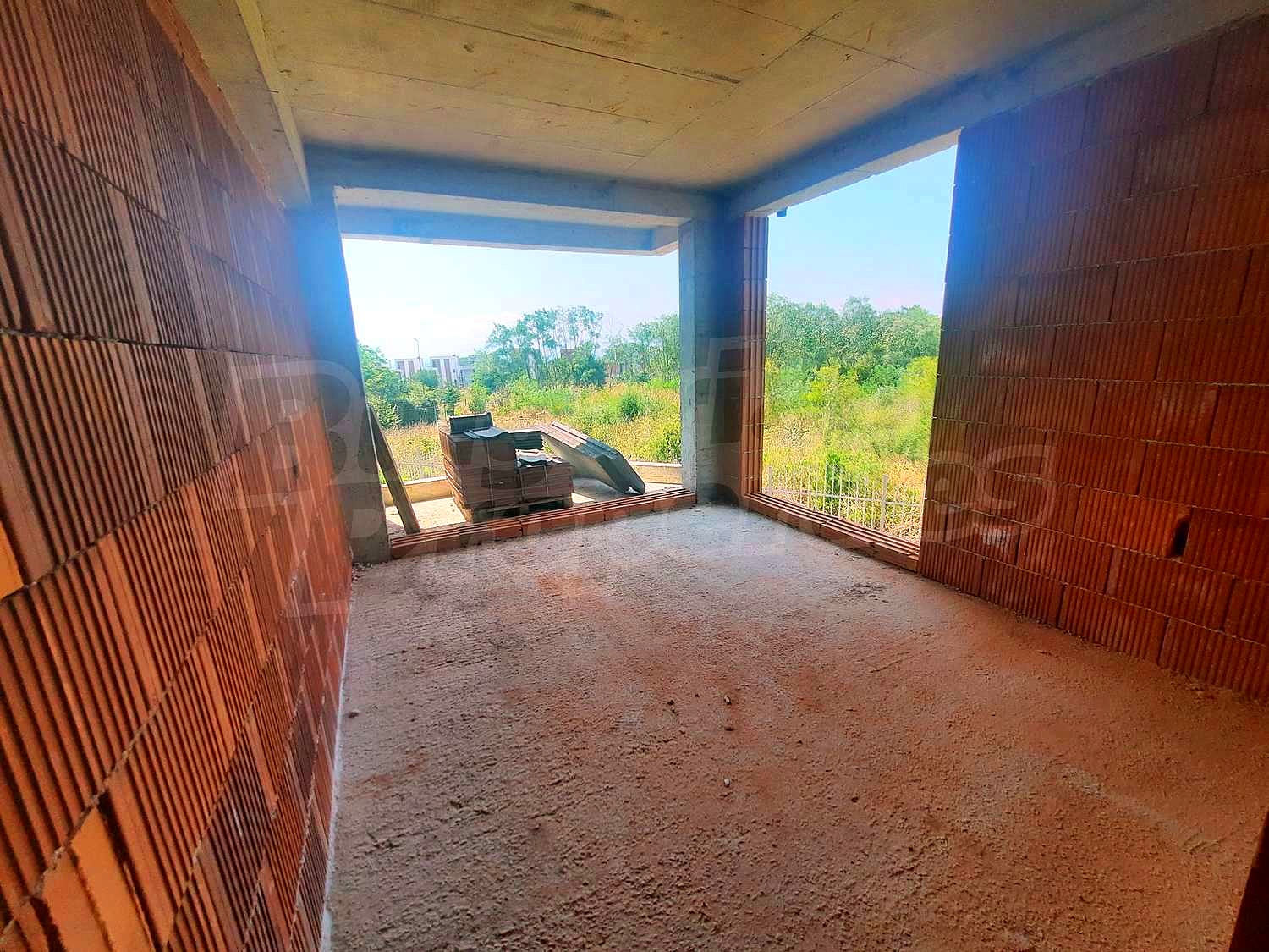 Gallery Picture 19