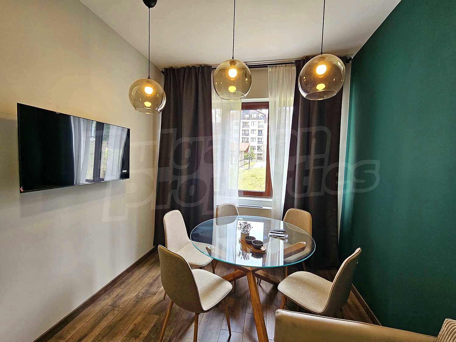 Gallery Picture 5