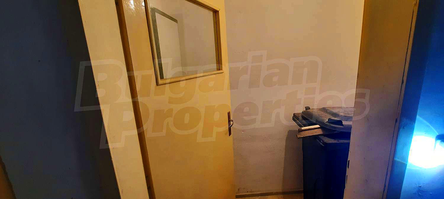 Gallery Picture 28