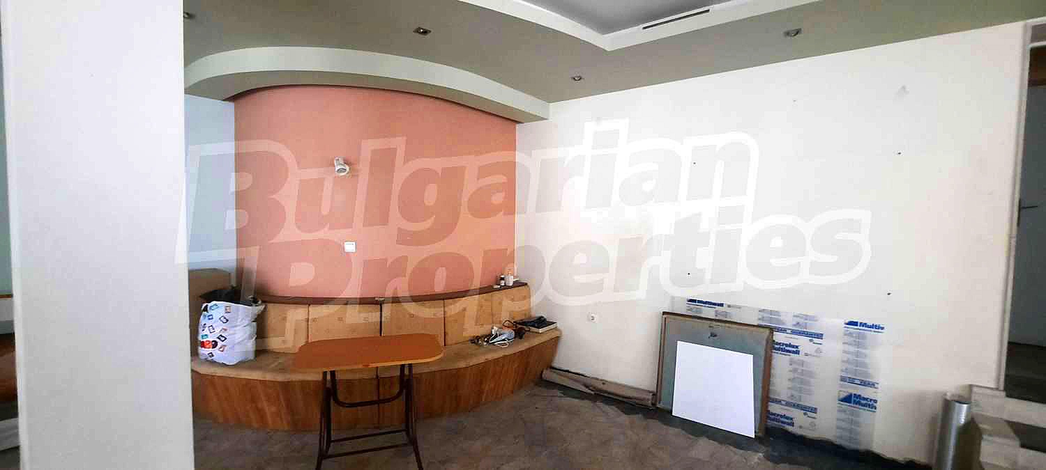 Gallery Picture 26