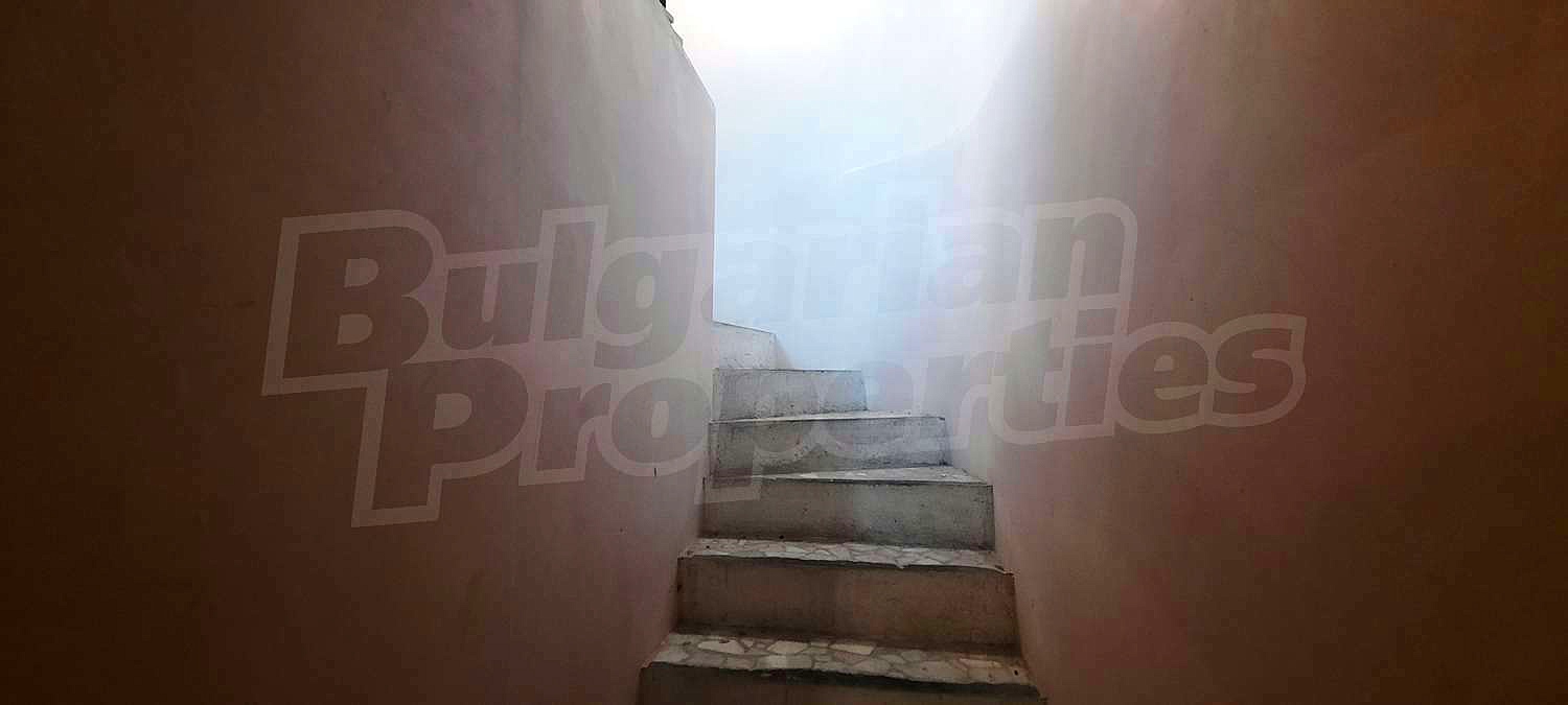 Gallery Picture 17