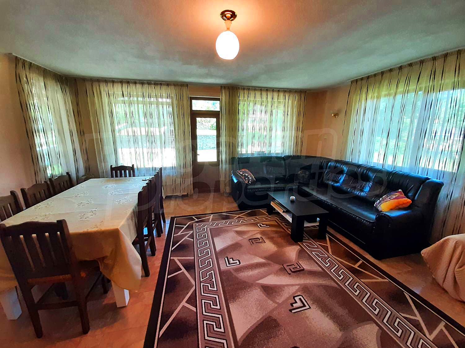 Gallery Picture 11