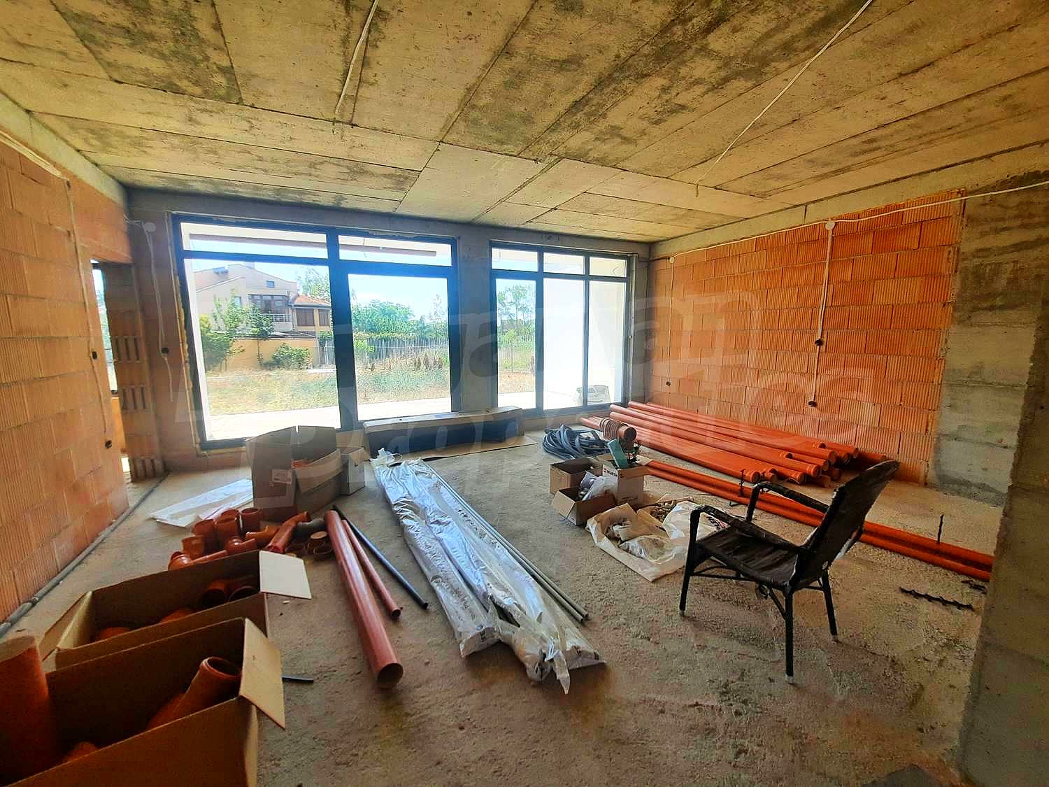 Gallery Picture 5