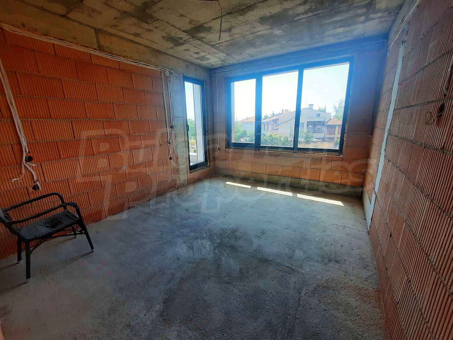 Gallery Picture 4