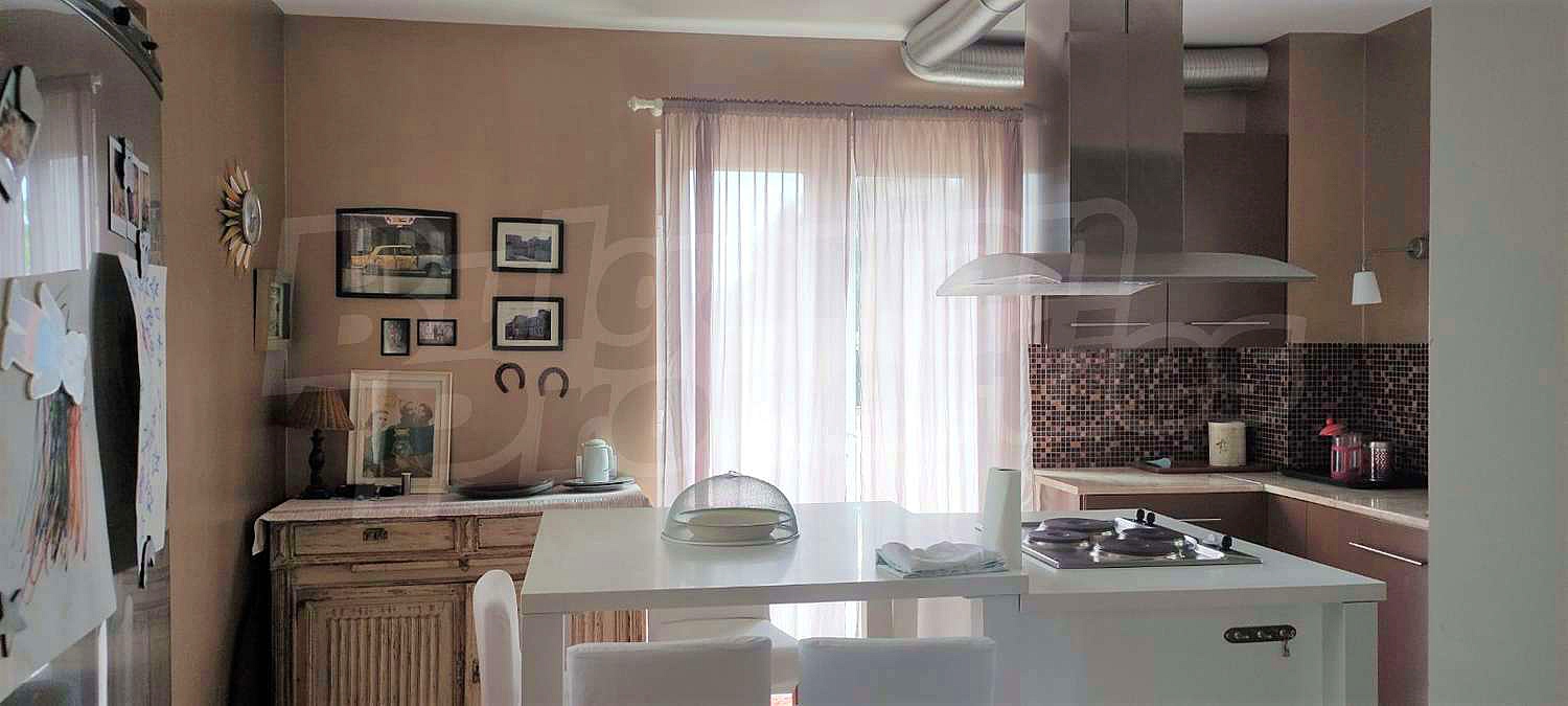 Gallery Picture 6