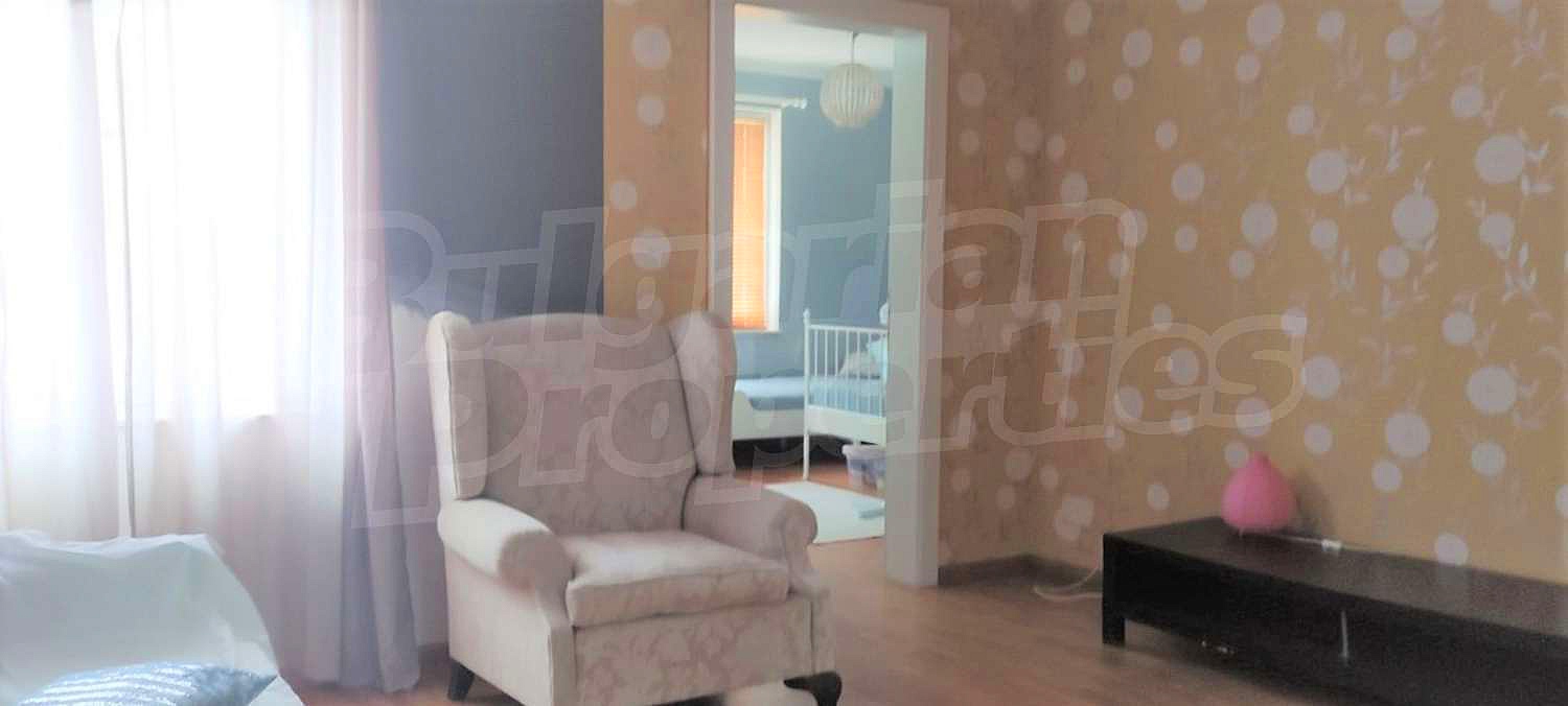 Gallery Picture 8