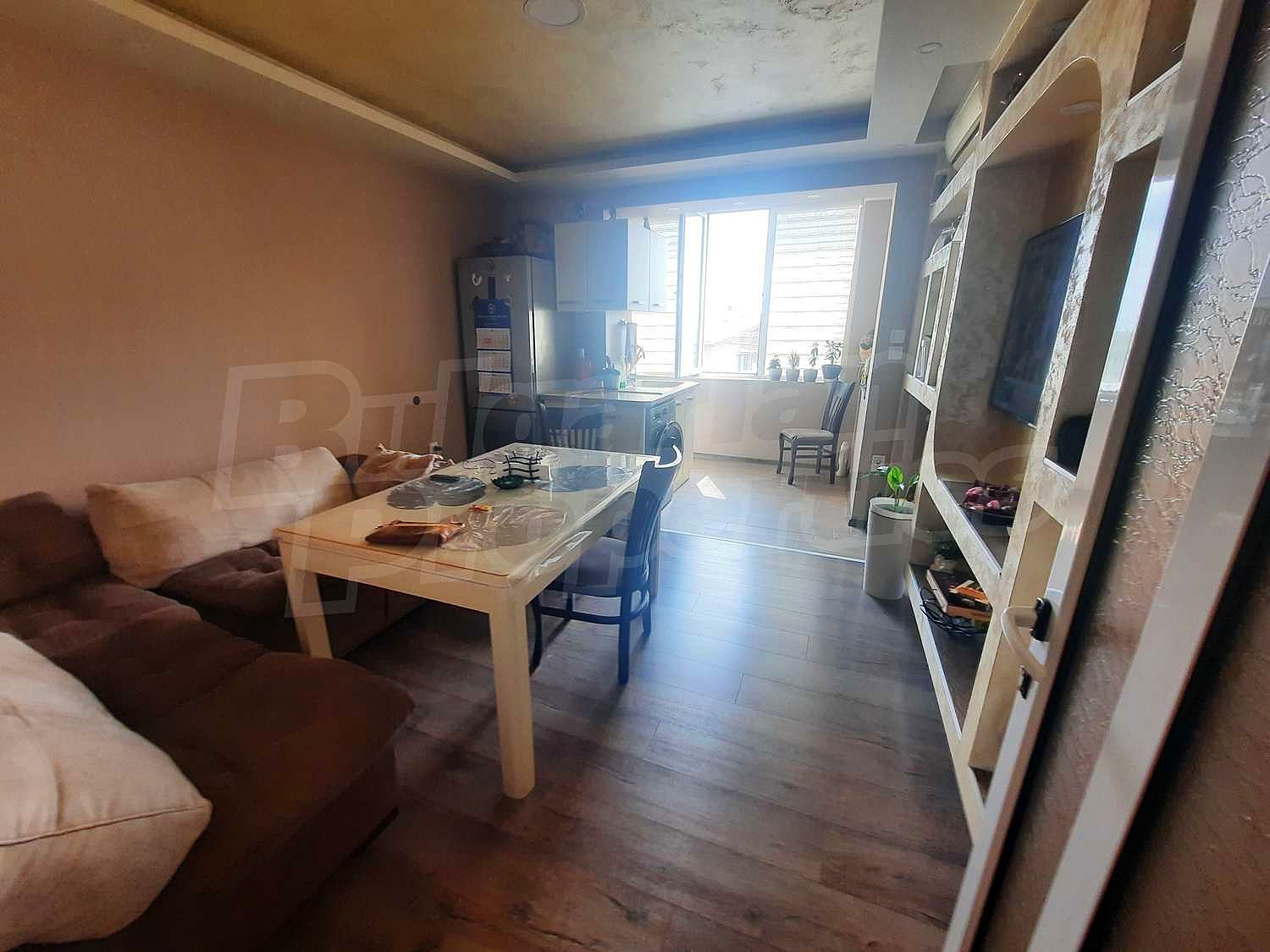 Gallery Picture 3