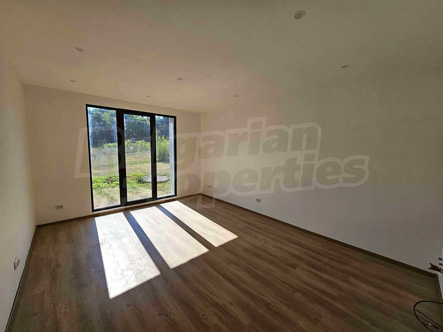 Gallery Picture 2