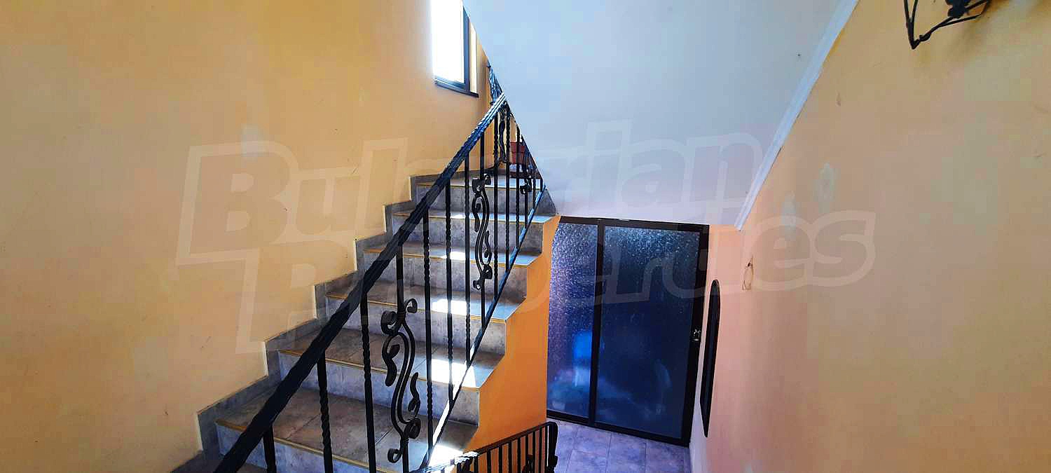 Gallery Picture 32