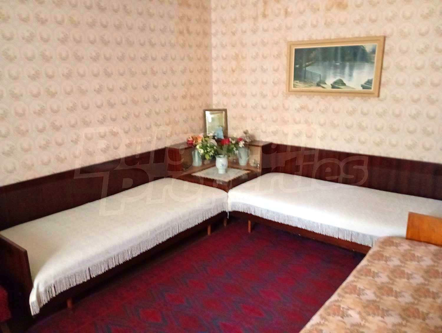 Gallery Picture 4