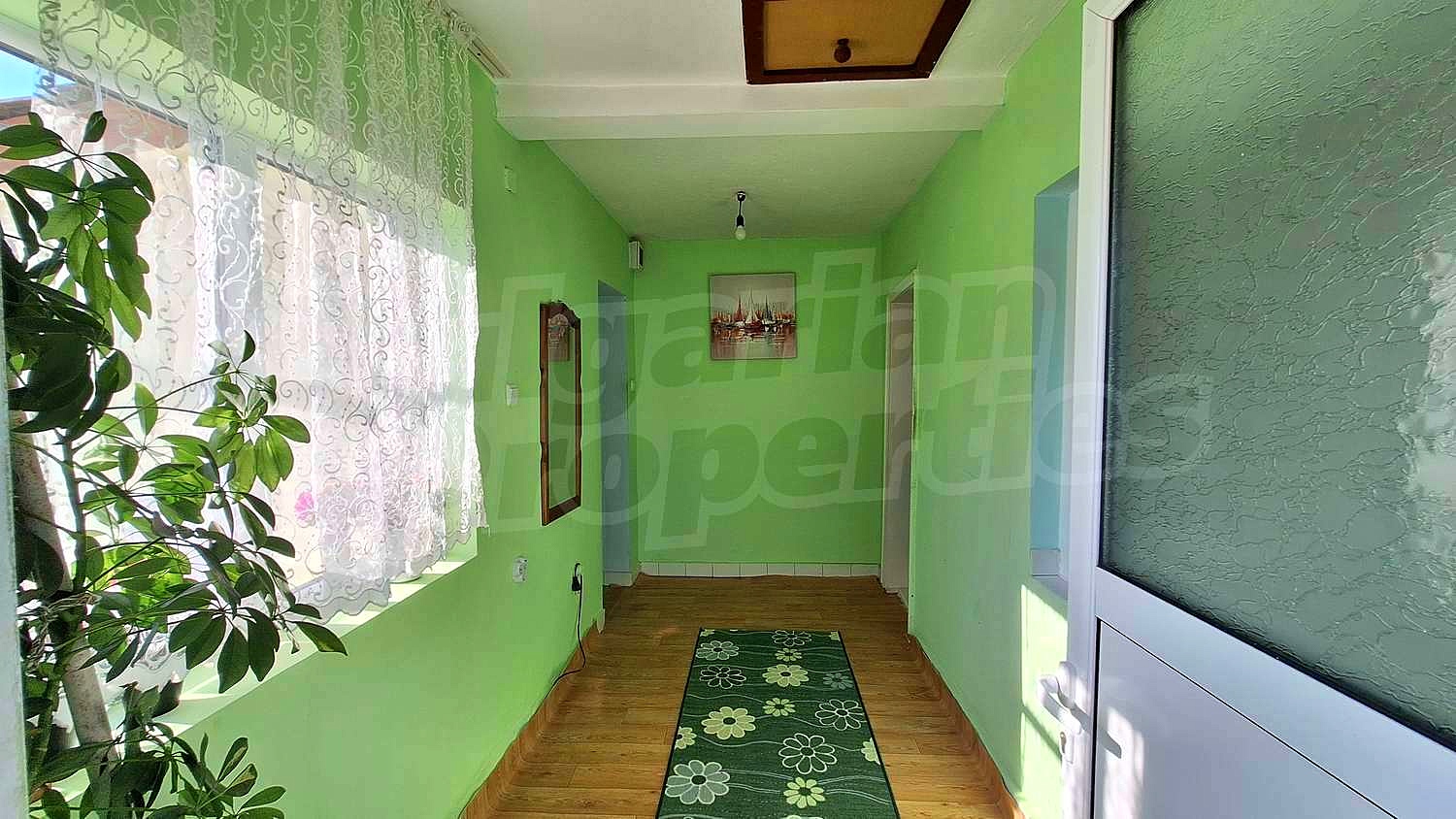 Gallery Picture 2