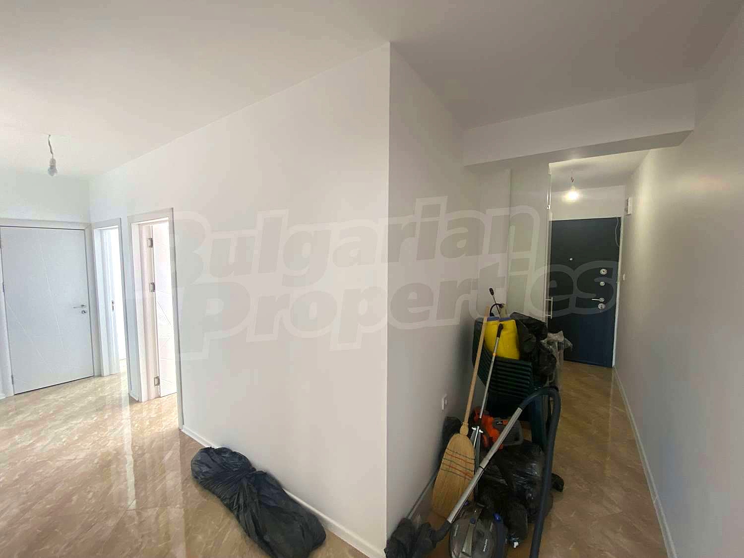 Gallery Picture 16