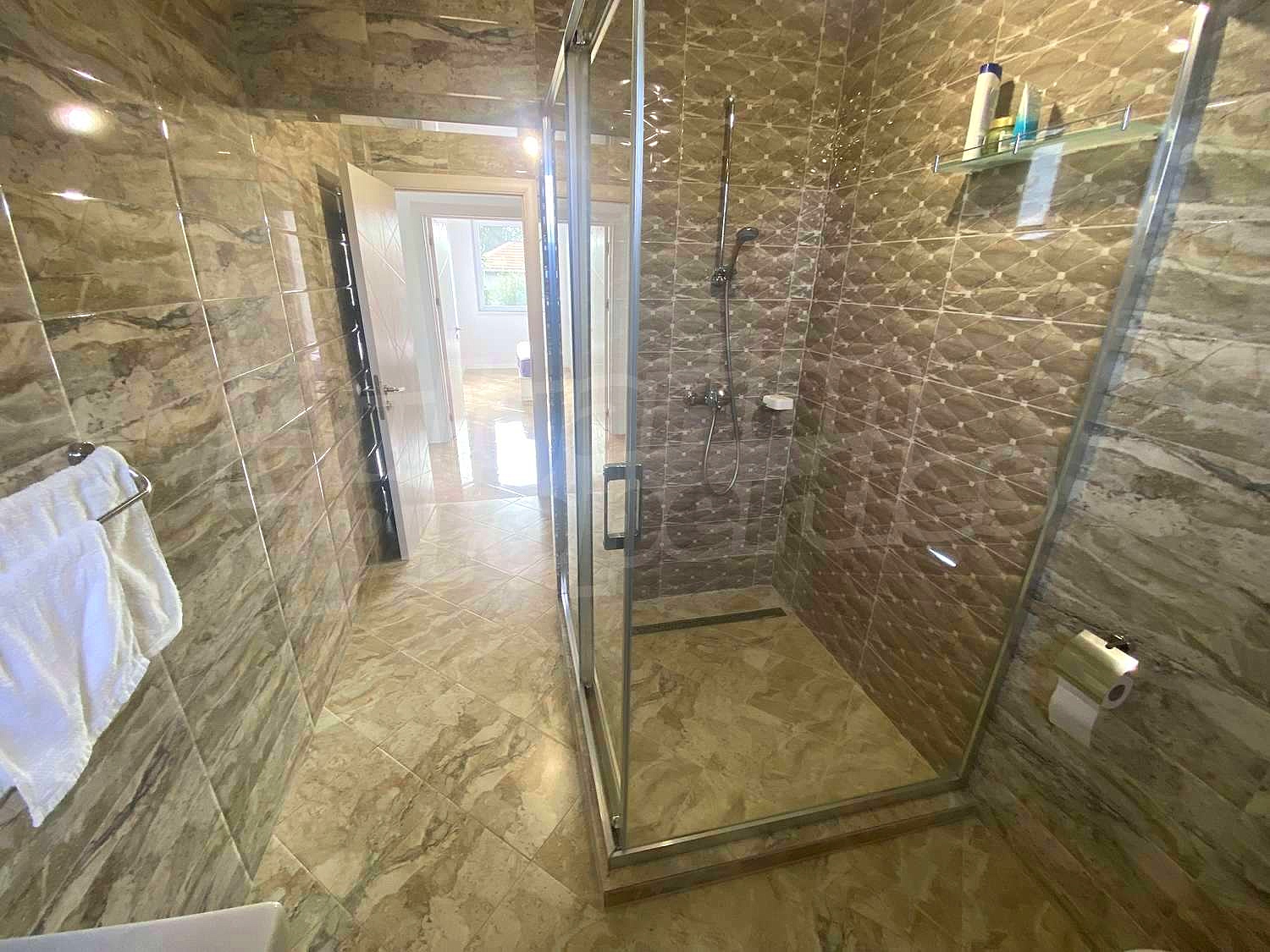 Gallery Picture 50