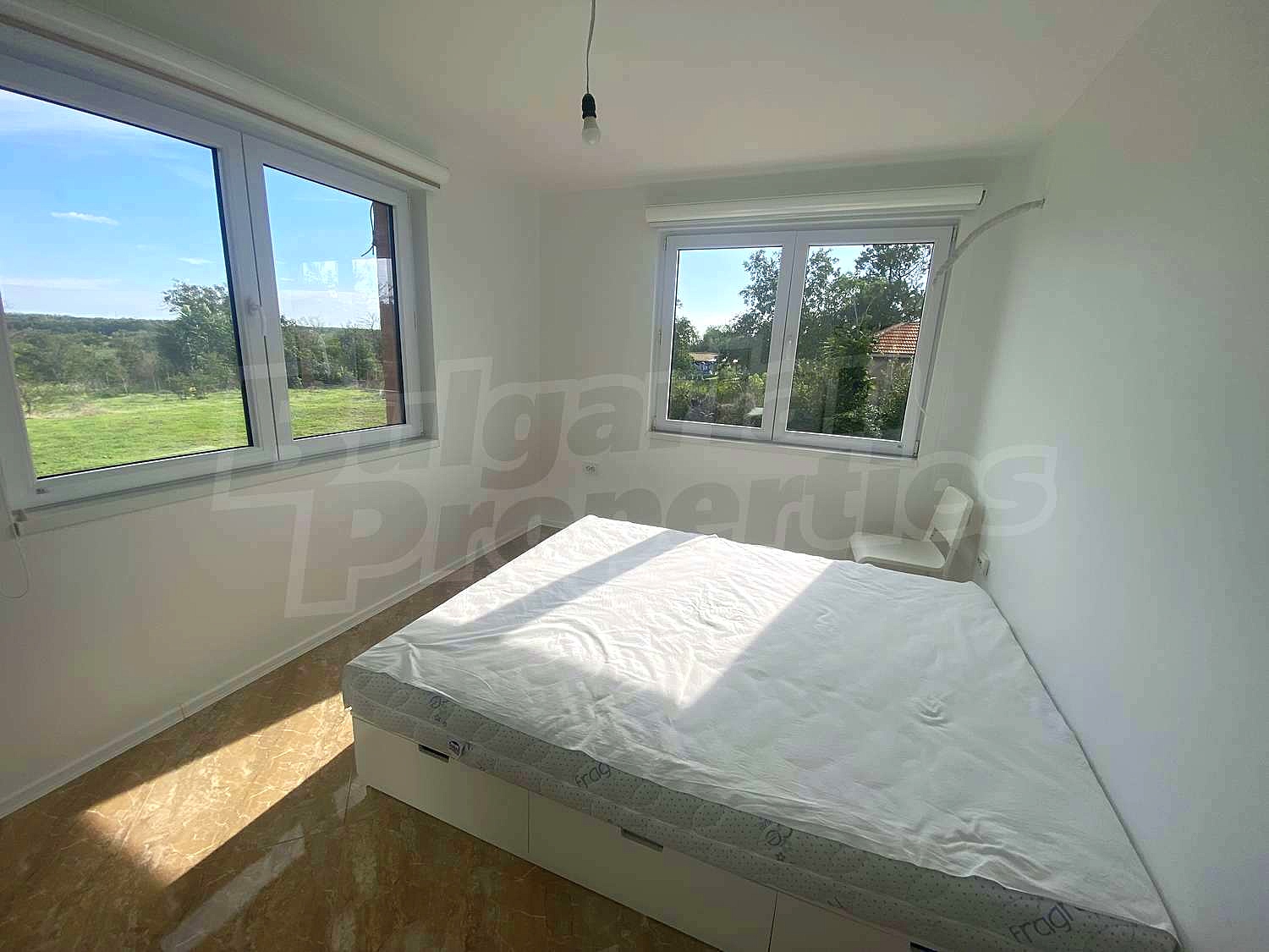 Gallery Picture 53