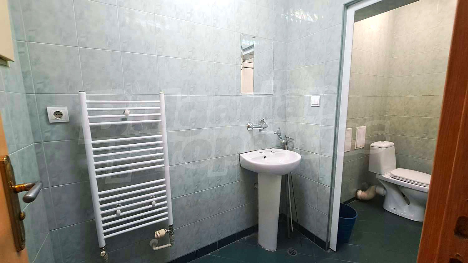 Gallery Picture 33