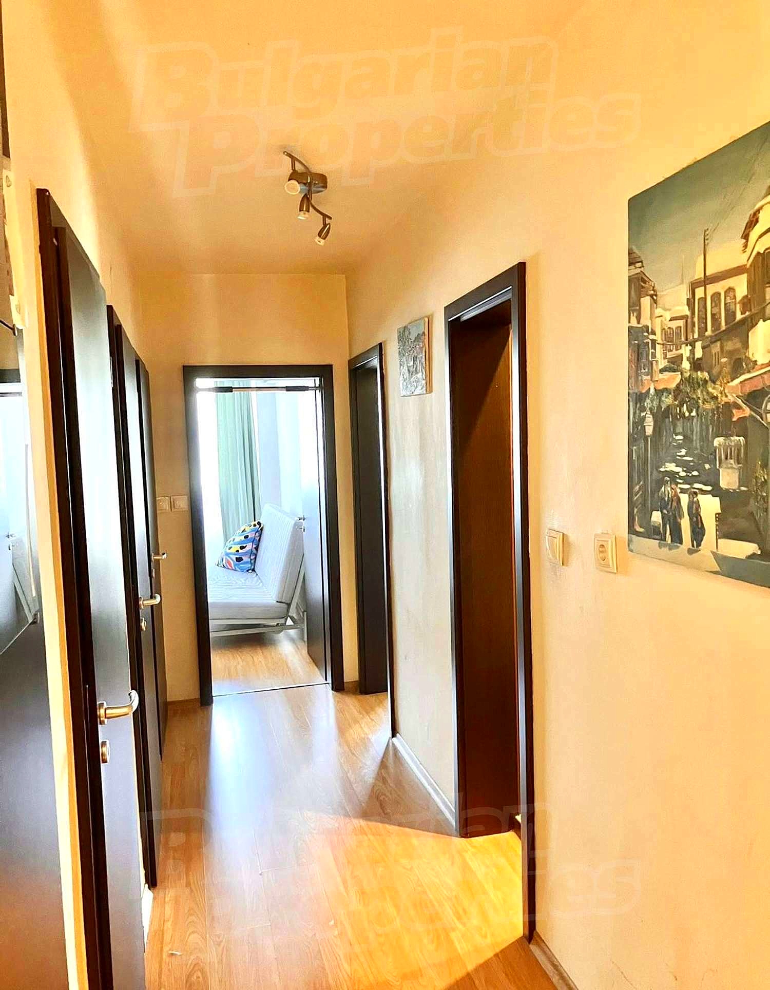 Gallery Picture 8