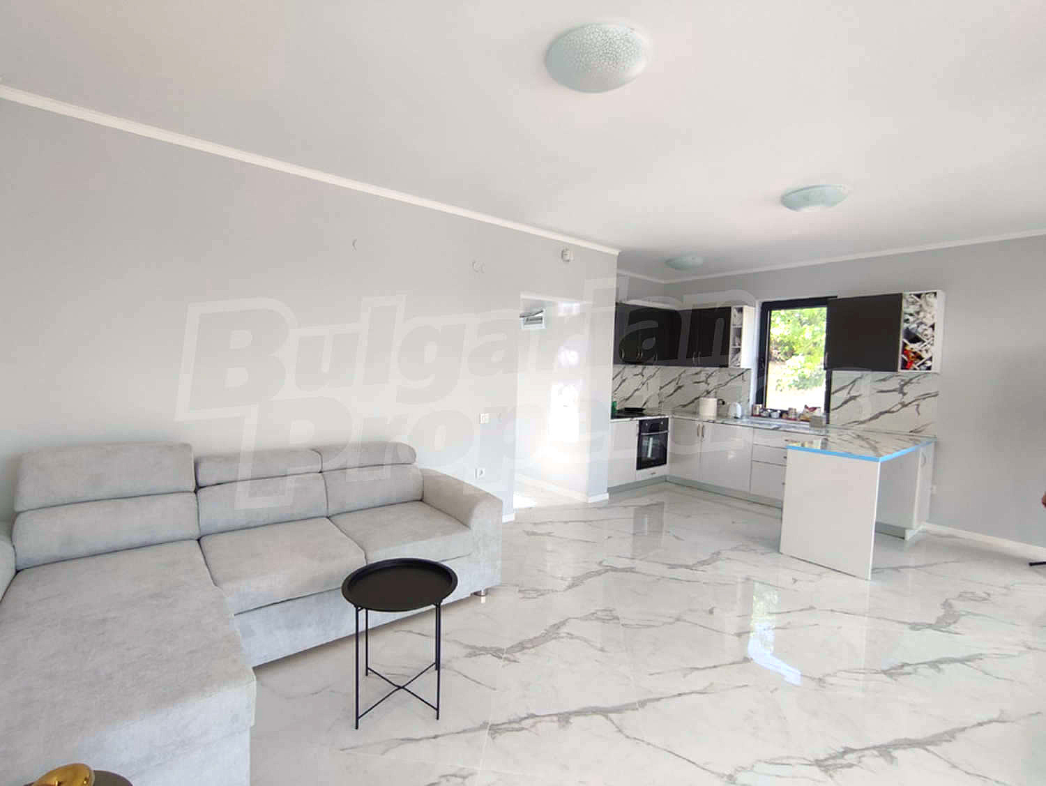 Gallery Picture 3