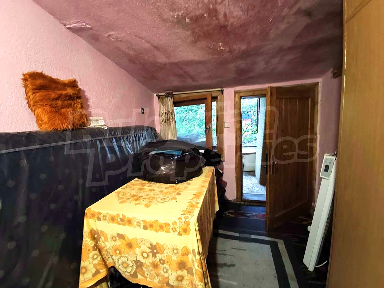 Gallery Picture 28