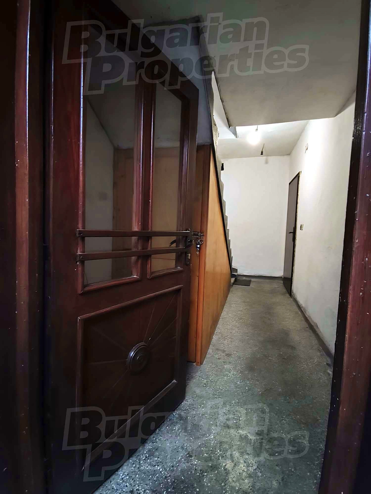 Gallery Picture 6