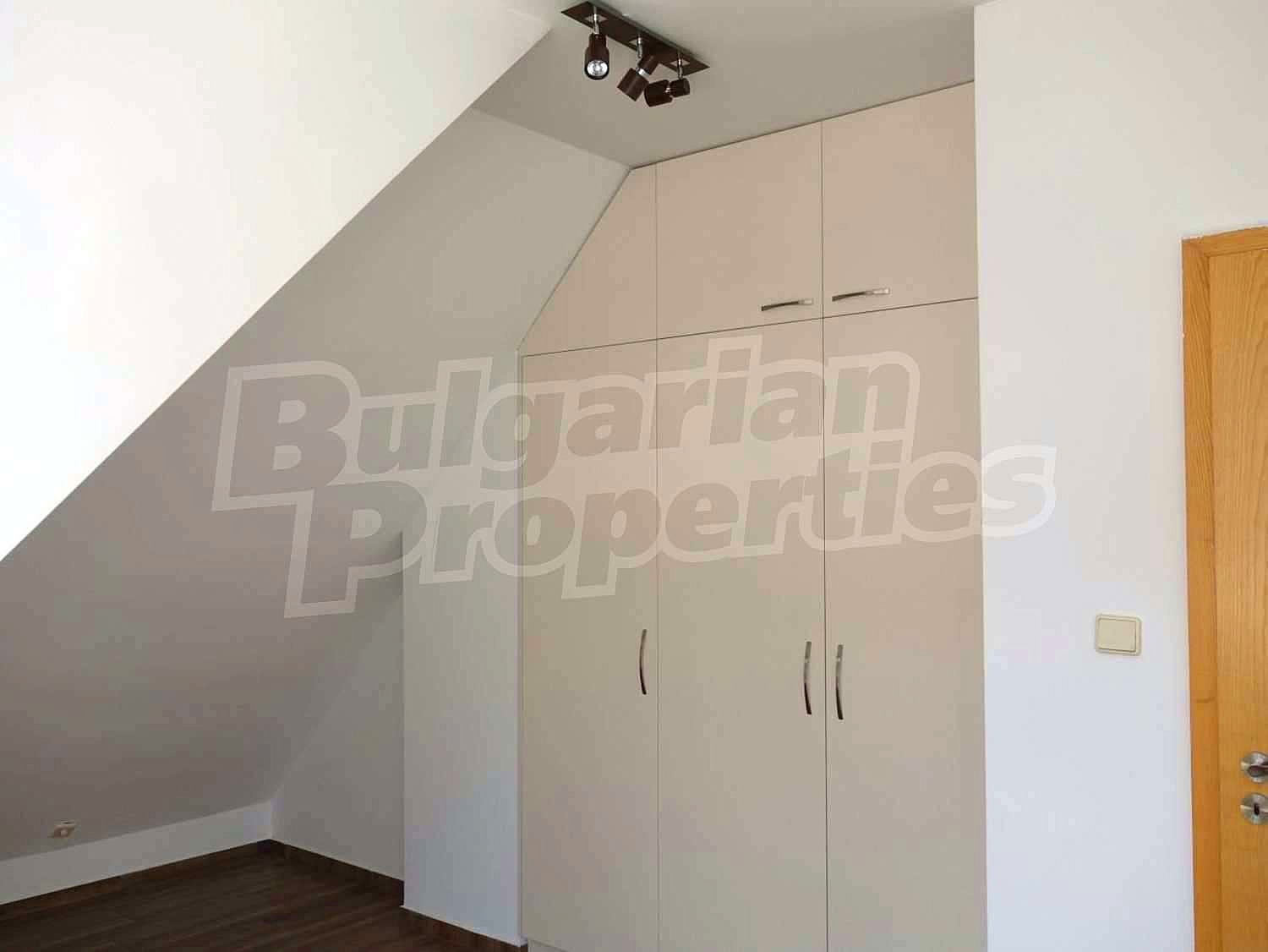 Gallery Picture 5