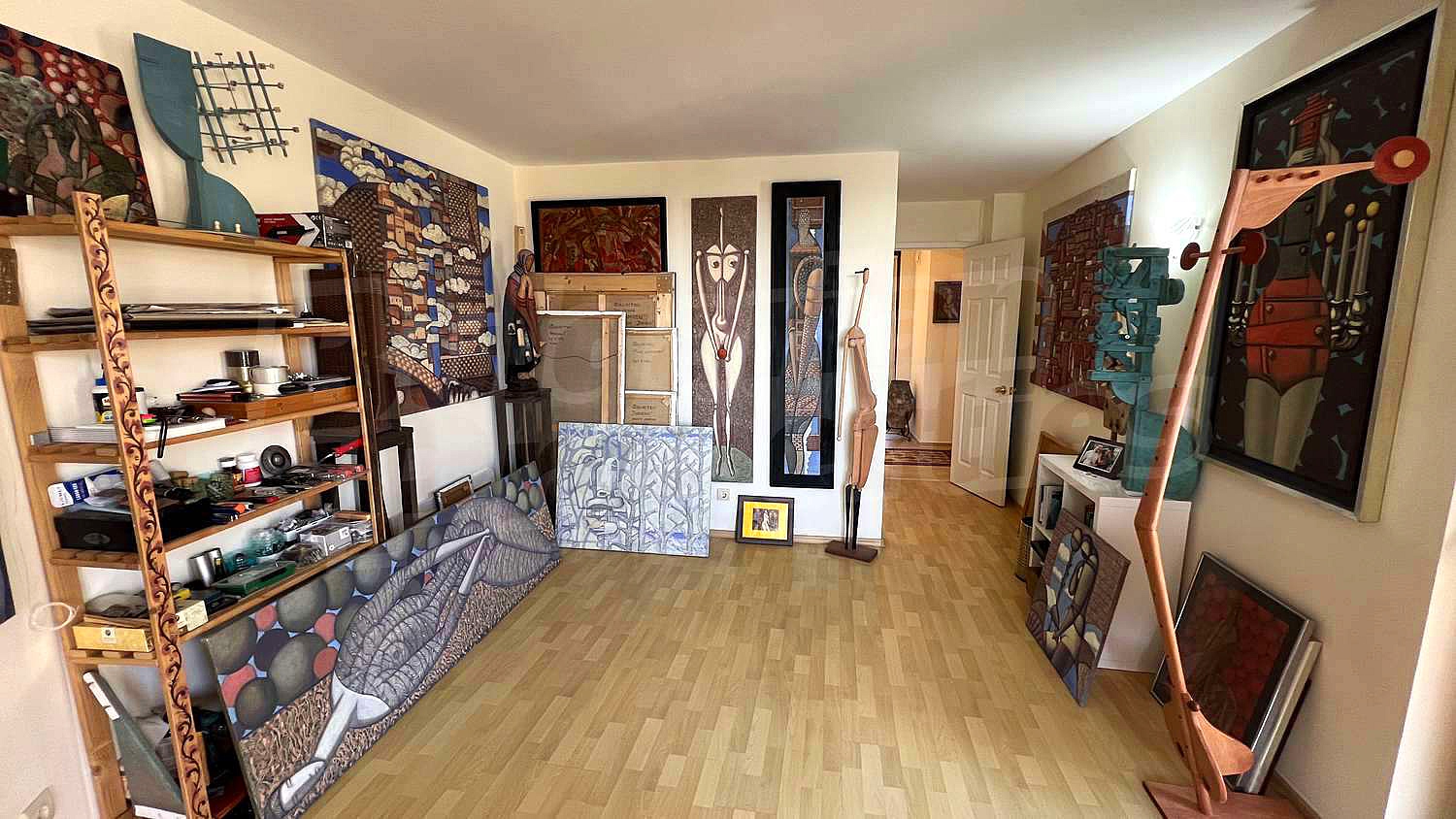 Gallery Picture 34
