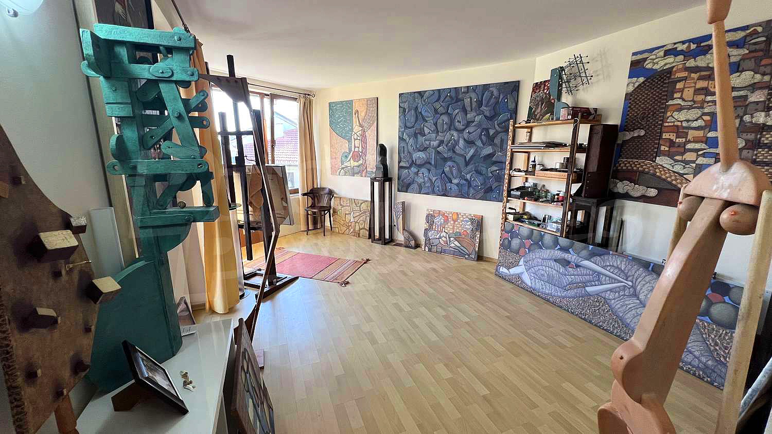 Gallery Picture 35