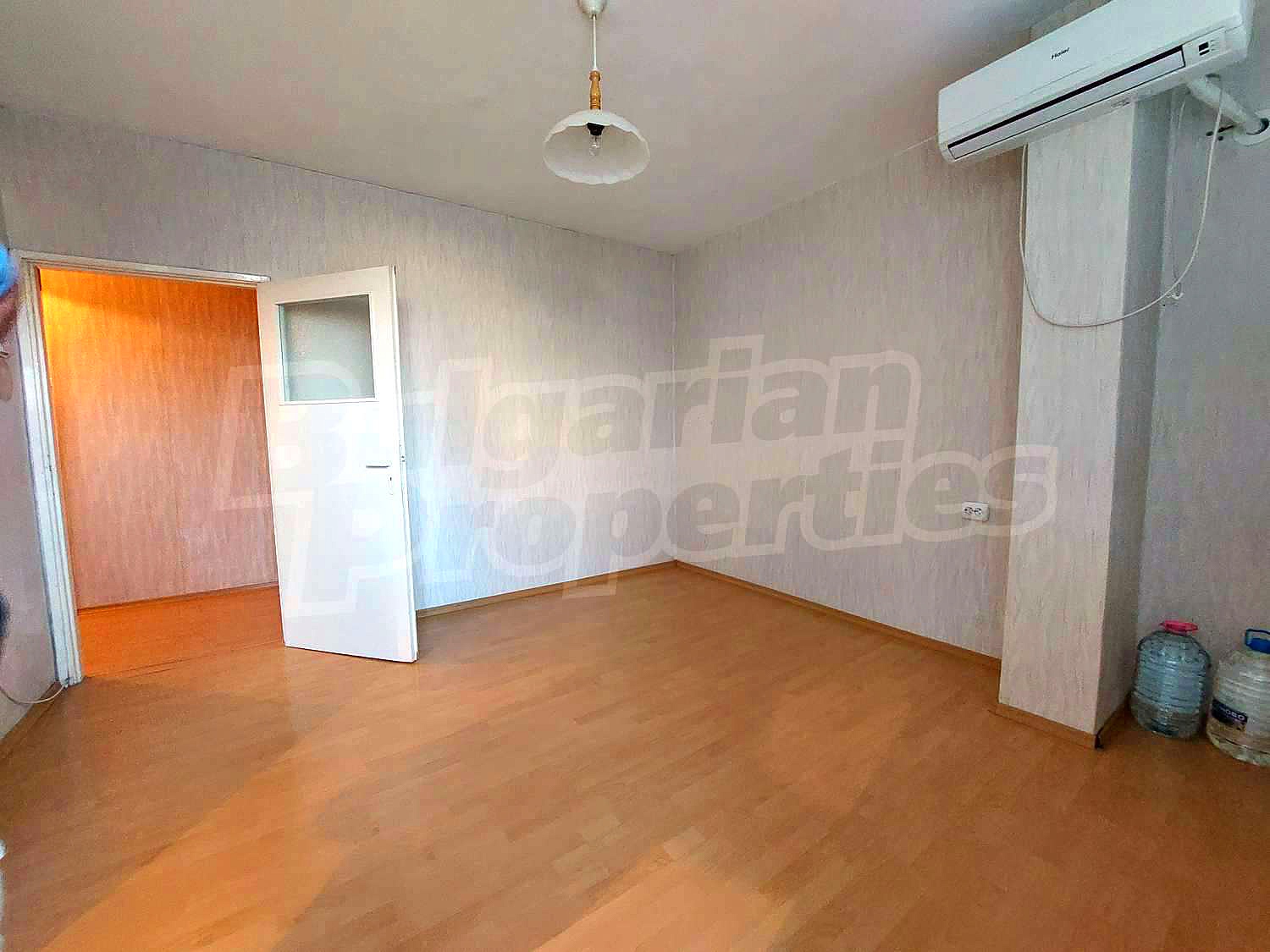 Gallery Picture 11