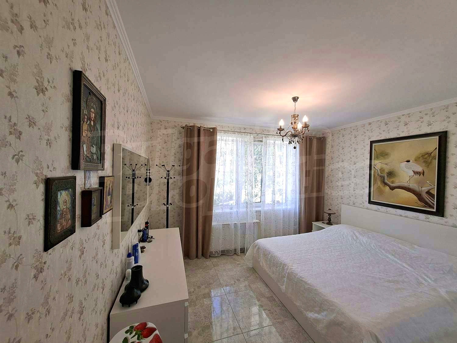Gallery Picture 16