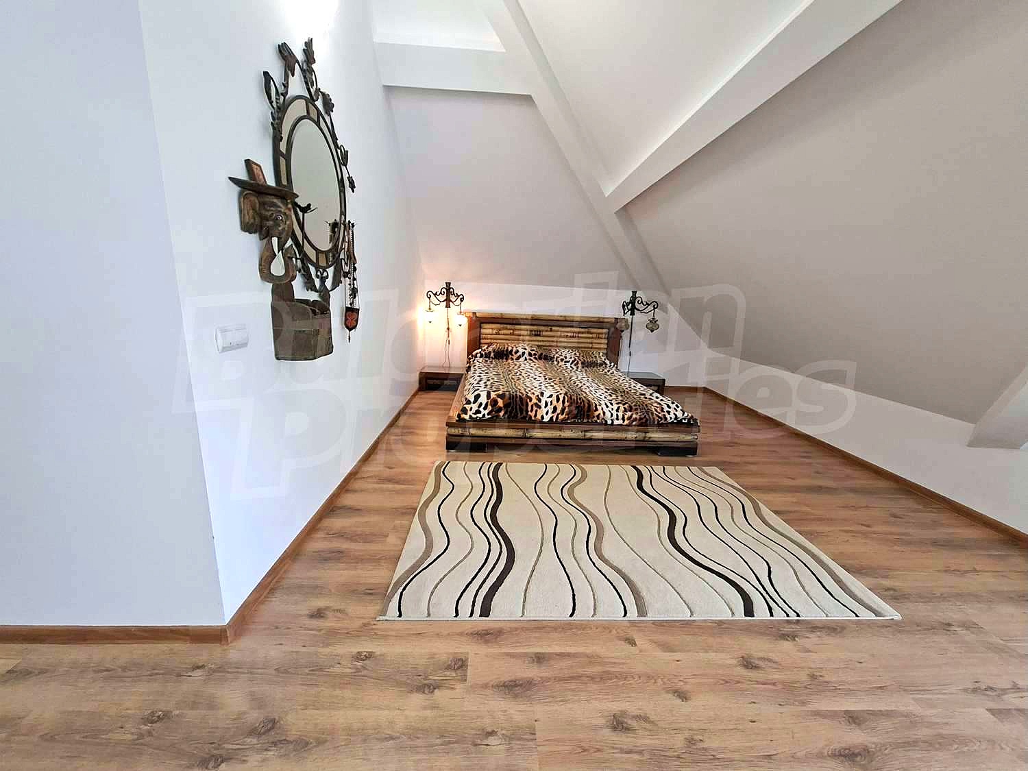 Gallery Picture 39