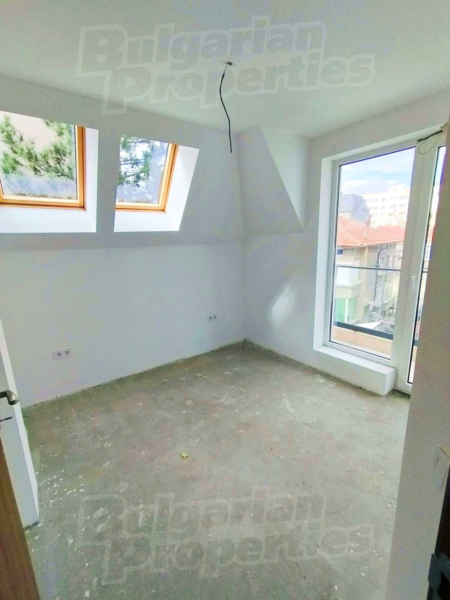 Gallery Picture 7
