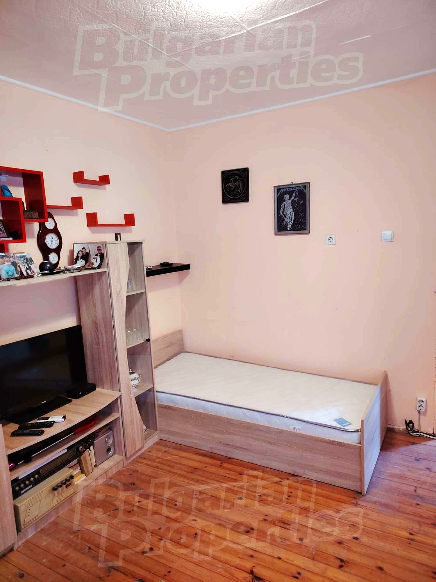 Gallery Picture 6
