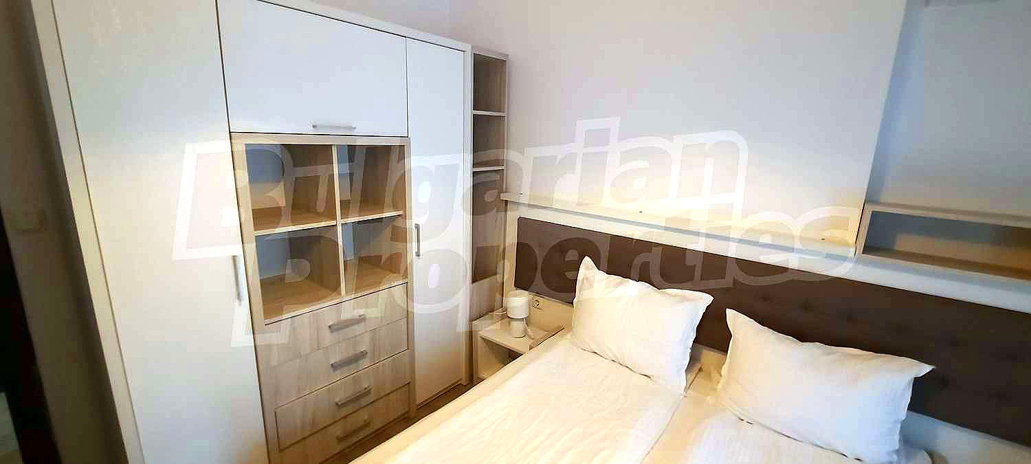 Gallery Picture 28